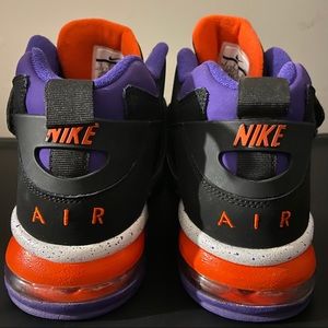 NIKE AIR MAX